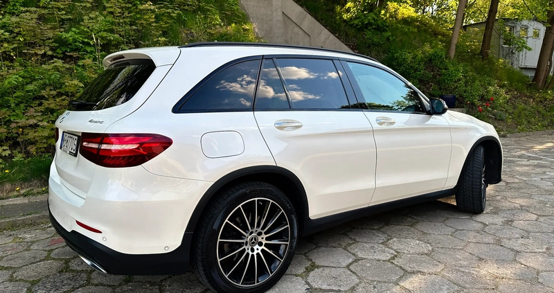 Mercedes-Benz GLC cena 160000 przebieg: 123500, rok produkcji 2018 z Warszawa małe 154